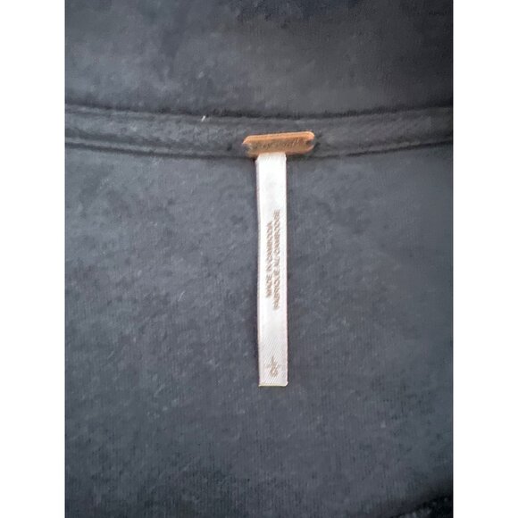 Free People Washed Black Fleece Shirt Jacket With Button Front Style - Size L - Picture 6 of 10